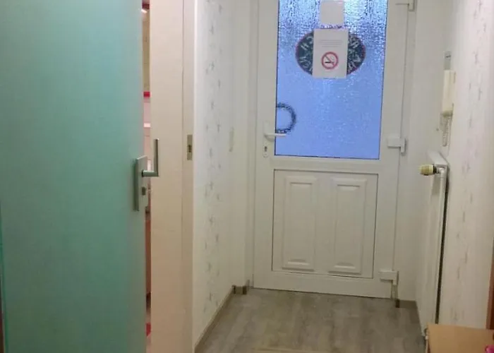 Witzig Inh Rita Weitmann 아파트 인겔하임암라인